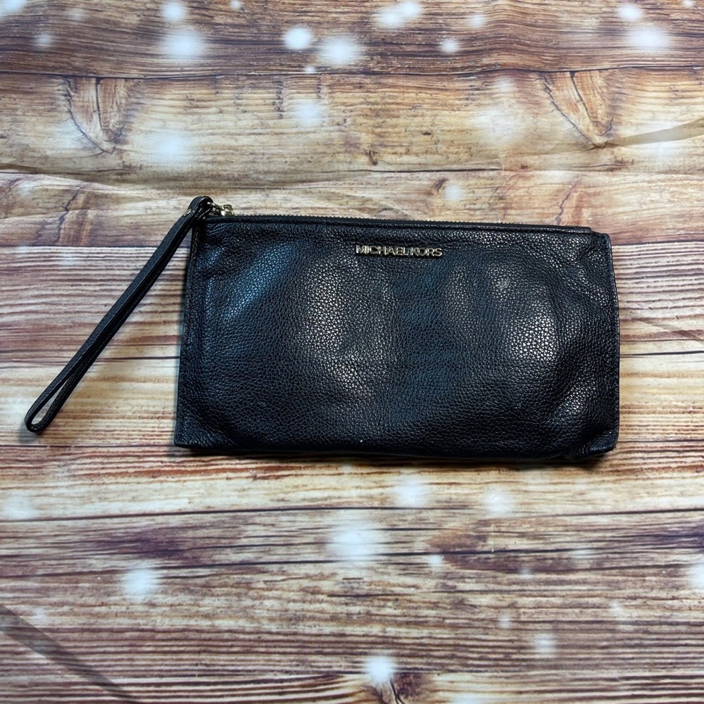 Michael Kors Black Pebbled Leather Wristlet Large Zip Clutch Gold Hardware